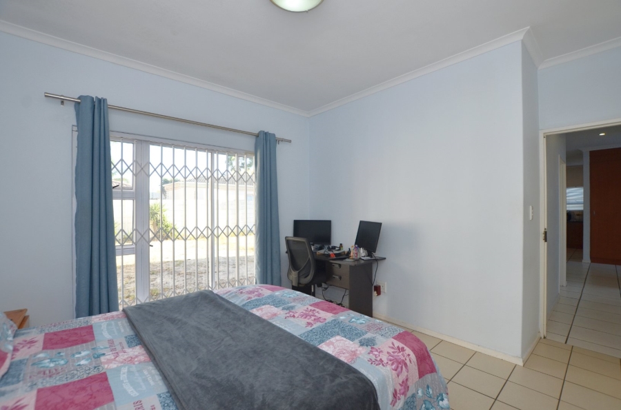 3 Bedroom Property for Sale in Parklands Western Cape